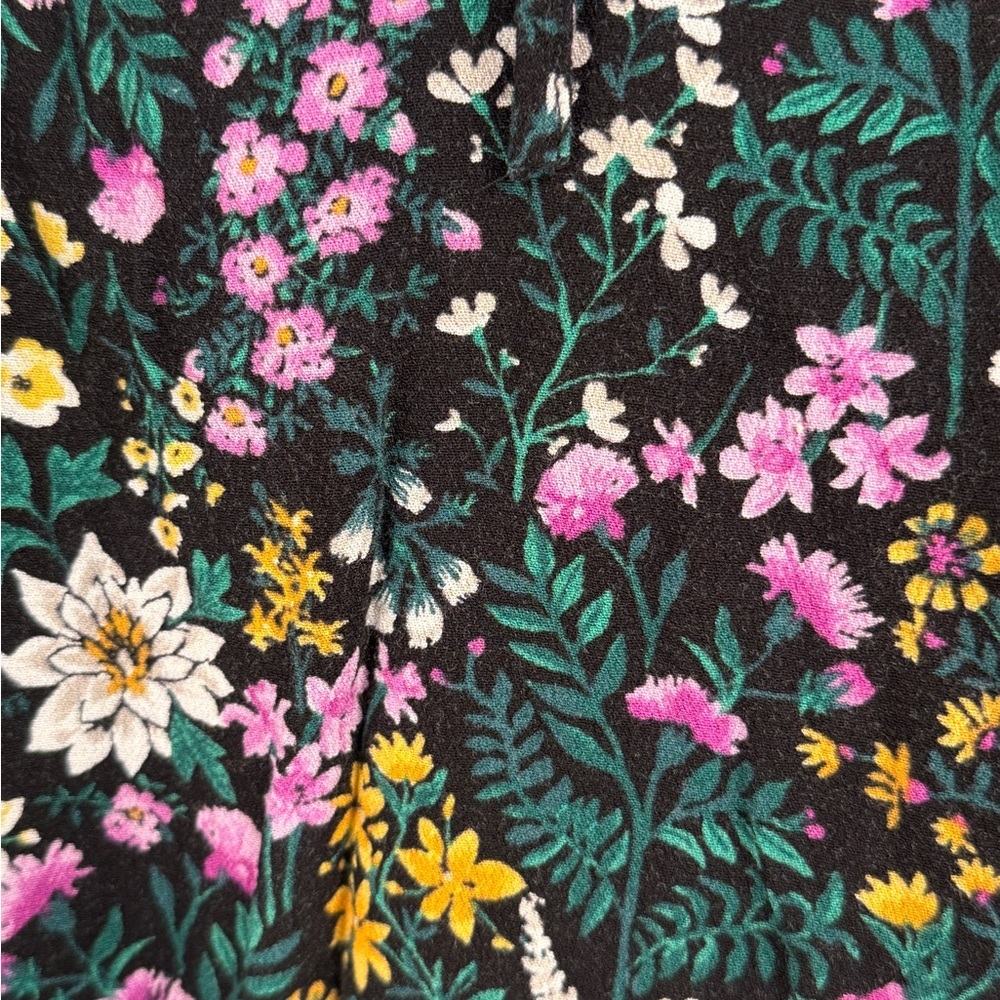 Old Navy Peasant Tie Front Blouse Rayon Black Yellow Purple Florals Ruffle 2X - Picture 4 of 12